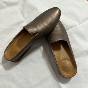 Dansko | Lexie Taupe Milled mule